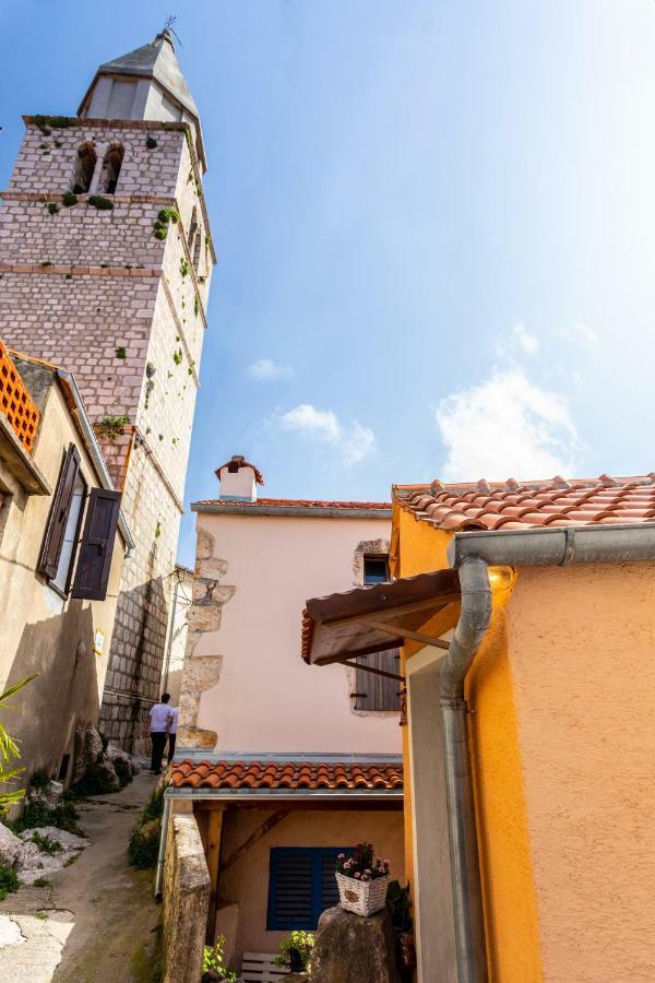 Apartman Verbenia Vrbnik Kültér fotó