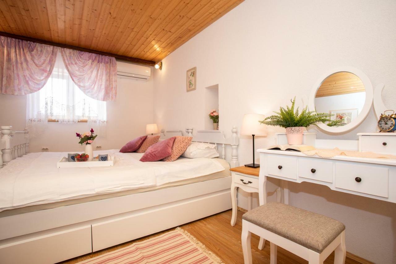 Apartman Verbenia Vrbnik Kültér fotó